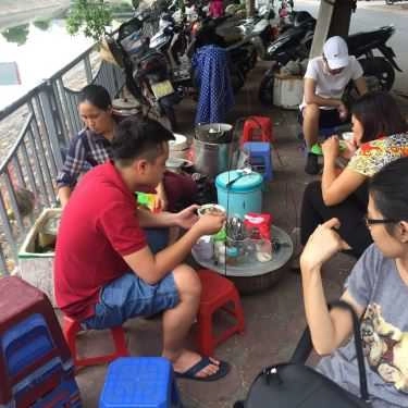 Tổng hợp- Ăn vặt Bánh Giò & Trứng Vịt Lộn Ngải Cứu