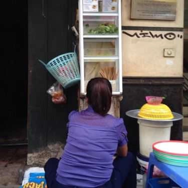 Không gian- Ăn vặt Bánh Gối & Bánh Tôm - Nguyễn Hữu Huân