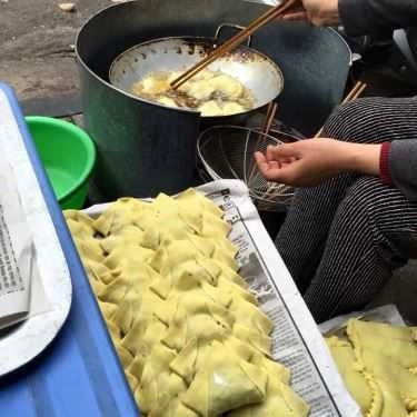 Món ăn- Ăn vặt Bánh Gối, Há Cảo, Bánh Rán - Hàng Chiếu
