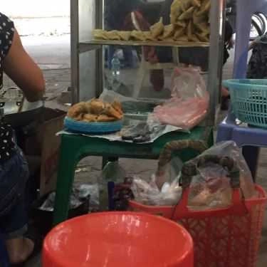 Không gian- Ăn vặt Bánh Gối - Hoàng Tích Trí