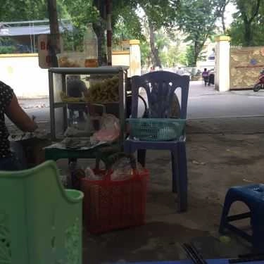 Không gian- Ăn vặt Bánh Gối - Hoàng Tích Trí