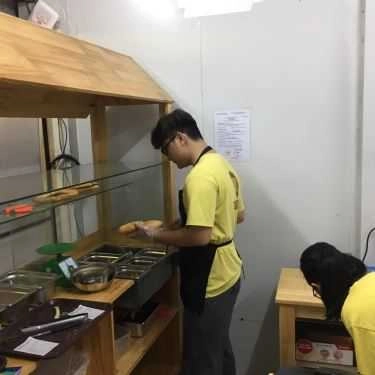 Không gian- Ăn vặt Bánh Mì Dì An - Vũ Trọng Phụng