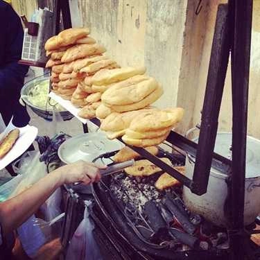 Tổng hợp- Ăn vặt Kim Oanh - Bánh Mì Bơ Mật Ong & Thịt Xiên Nướng