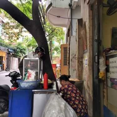 Không gian- Ăn vặt Bánh Mì - Kim Mã Thượng