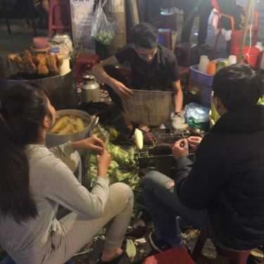 Không gian- Ăn vặt Bánh Ngon Phố Cổ - Bánh Gối & Bánh Rán