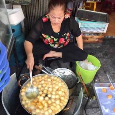 Tổng hợp- Ăn vặt Bánh Rán Mặn Ngọt