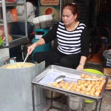 Tổng hợp- Ăn vặt Tuyết Béo - Bánh Rán Ô Quan Chưởng