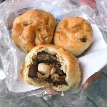Món ăn- Ăn vặt Bánh Xíu Páo - Đền Quán Thánh