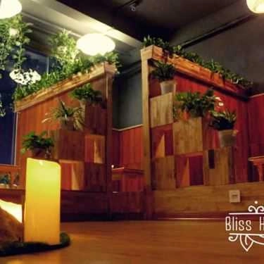 Không gian- Bliss House - Cafe & Eats