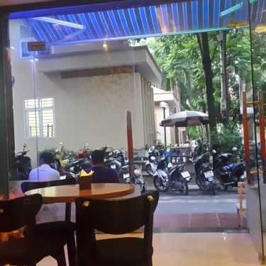 Không gian- Blue Coffee - Khuất Duy TIến