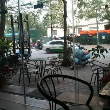 Không gian- Bông Cafe - Nguyễn Cảnh Dị