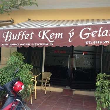 Không gian- Cỏ May Cafe