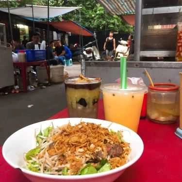 Món ăn- Ăn vặt Bún Bò Nam Bộ & Chè - Nhà Thờ Vạn Phúc