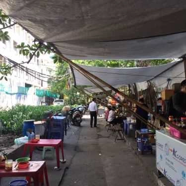 Không gian- Ăn vặt Bún Cá Ngọc Vũ - Đội Cấn