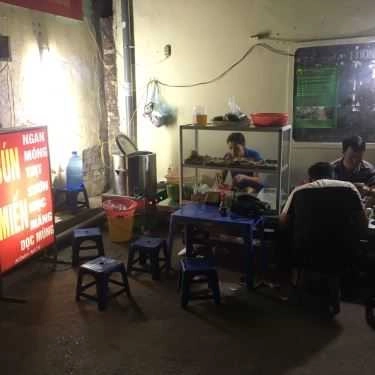 Không gian- Ăn vặt Bún & Miến Các Loại - Giáp Nhất