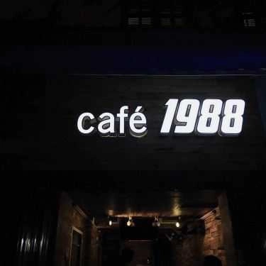 Không gian- 1988 Cafe
