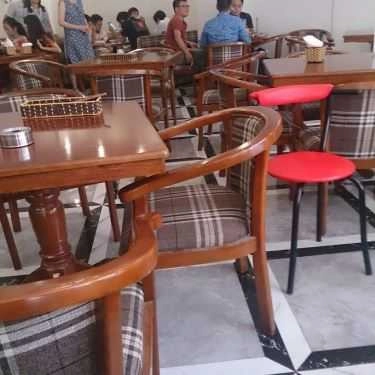 Không gian- Hà Coffee