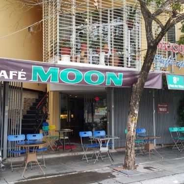 Không gian- Moon Cafe - Phạm Huy Thông