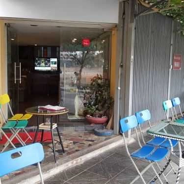 Không gian- Moon Cafe - Phạm Huy Thông