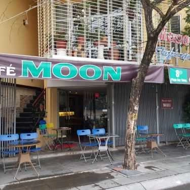 Không gian- Moon Cafe - Phạm Huy Thông