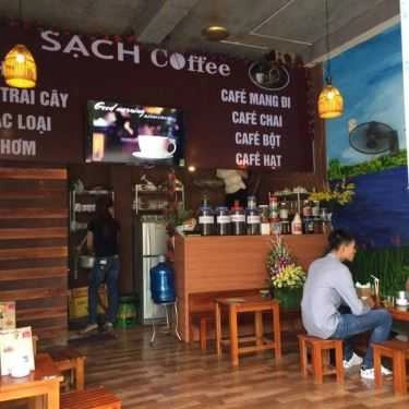 Không gian- Sạch Coffee - Ngô Thì Nhậm