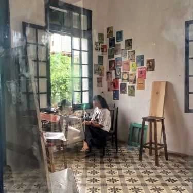 Tổng hợp- Cầm - Quán Nhạc, Sách & Cà Phê - Sixty Square