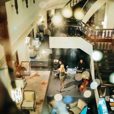 Không gian- Cafe Cava Lounge