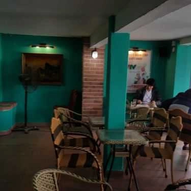 Không gian- Cây Si Cafe