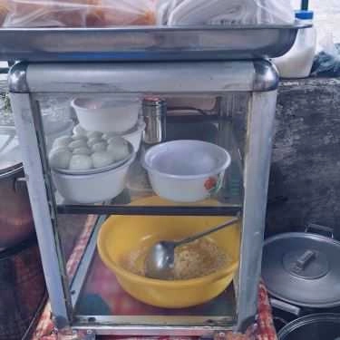 Không gian- Ăn Vặt Khu Phố Châu Long