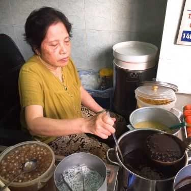 Tổng hợp- Ăn vặt Chè Bà Thơm - Quán Thánh