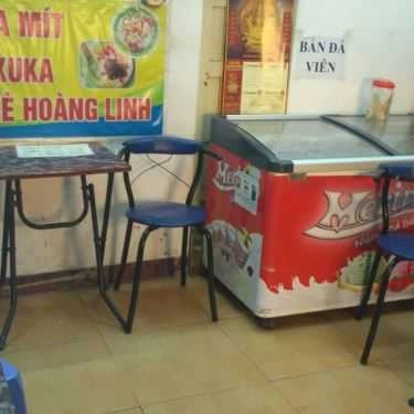 Không gian- Ăn vặt Chè Hoài Linh - Trần Quốc Hoàn