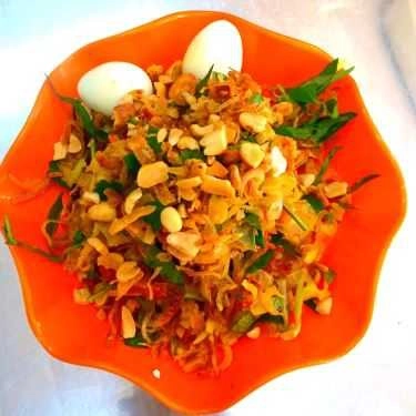 Món ăn- Ăn vặt Chè Sài Gòn & Bánh Tráng Sốt Me - Trần Quý Cáp