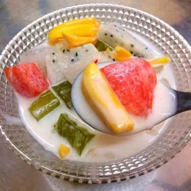 Món ăn- Ăn vặt Chè Sài Gòn & Bánh Tráng Sốt Me - Trần Quý Cáp