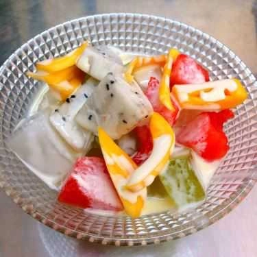 Món ăn- Ăn vặt Chè Sài Gòn & Bánh Tráng Sốt Me - Trần Quý Cáp