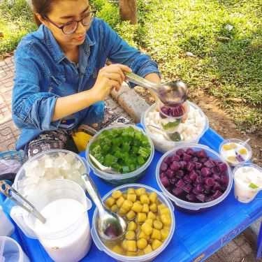 Món ăn- Ăn vặt Chè Khoai Dẻo & Chè Dừa Non - Vườn Hoa Công Đoàn