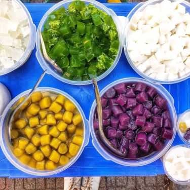 Món ăn- Ăn vặt Chè Khoai Dẻo & Chè Dừa Non - Vườn Hoa Công Đoàn