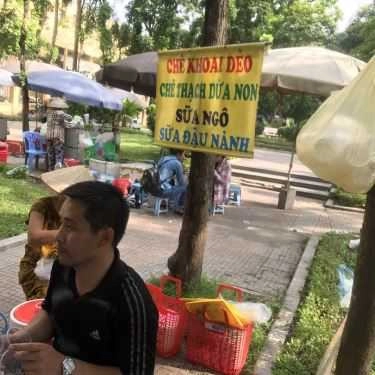 Tổng hợp- Ăn vặt Chè Khoai Dẻo & Chè Dừa Non - Vườn Hoa Công Đoàn