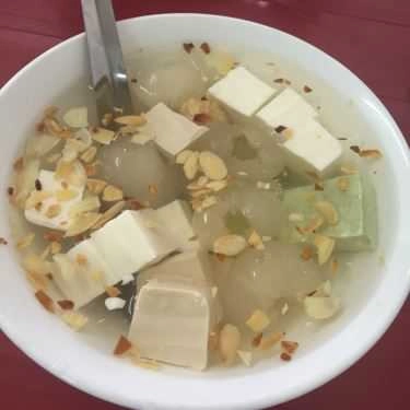 Món ăn- Ăn vặt Chè Khúc Bạch & Bánh Gối
