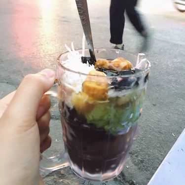 Món ăn- Ăn vặt Chè Thập Cẩm & Bánh Mì - Lương Thế Vinh