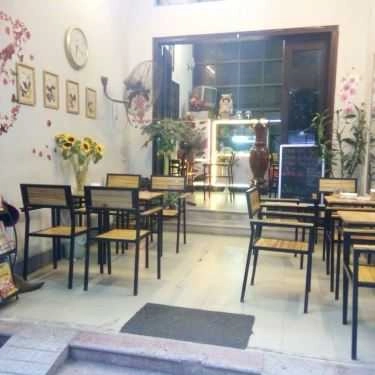 Không gian- Ăn vặt Chè Thập Cẩm, Sữa Chua Mít