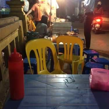 Không gian- Ăn vặt Chè Trang - Cầu Giấy