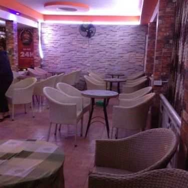 Không gian- 24h Cafe