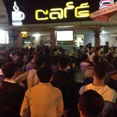 Không gian- 24h Cafe