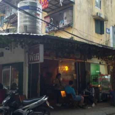 Không gian- Cafe Hằng