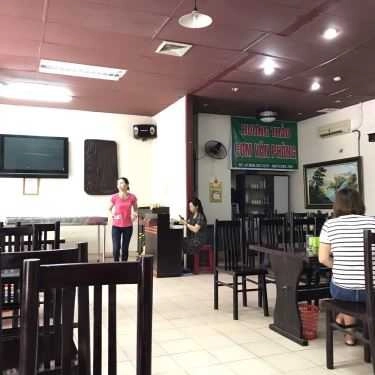 Không gian- Chị & Em - Cafe & Cơm Văn Phòng