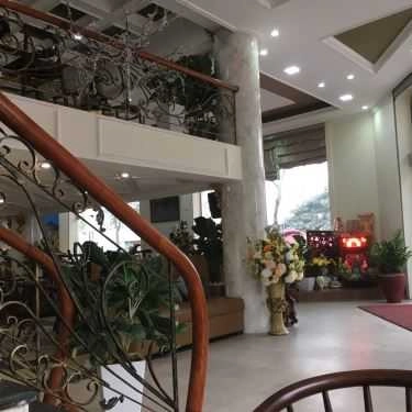 Không gian- Roza Cafe