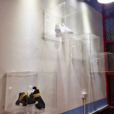 Tổng hợp- Chiin Sneakers Coffee