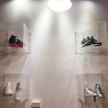 Tổng hợp- Chiin Sneakers Coffee