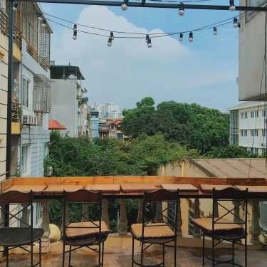 Không gian- Chín Bỏ Làm Mười Cafe