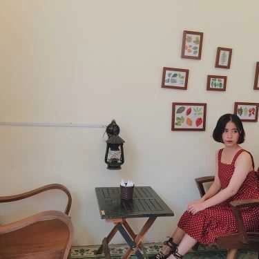 Không gian- Chín Bỏ Làm Mười Cafe